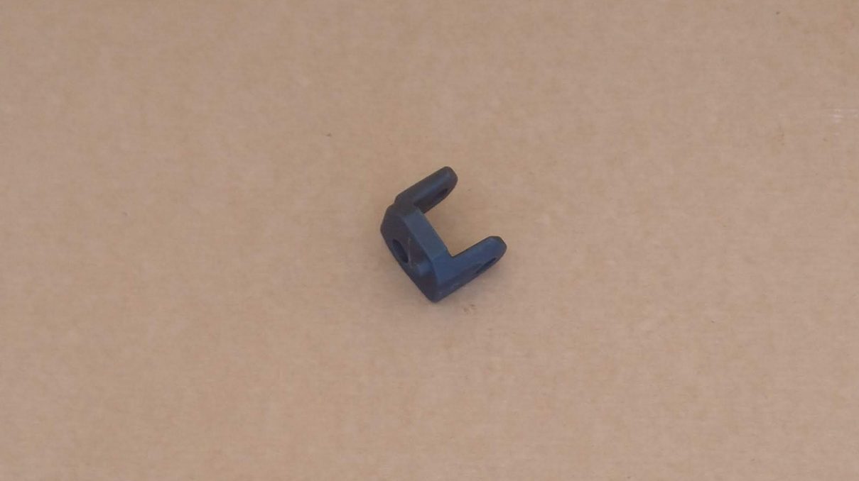 20-02723. Soporte estribera delantera izquierda